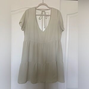 Show Me Your MuMu Beige BabyDoll Dress Size XL (can also fit a L).